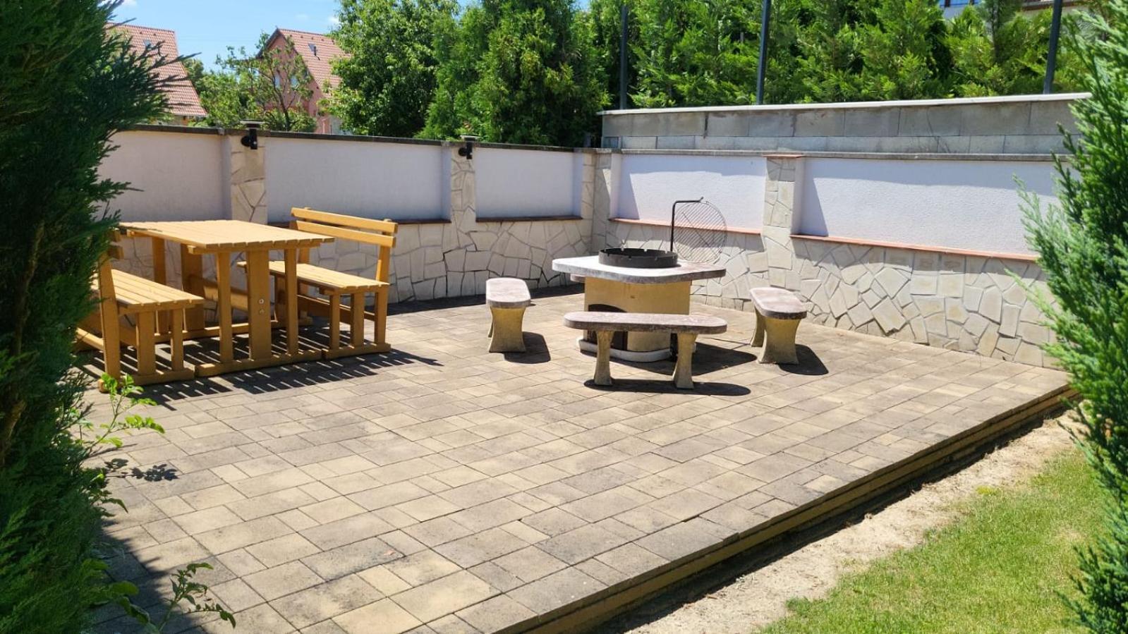 Villa Nova Hévíz Exteriör bild