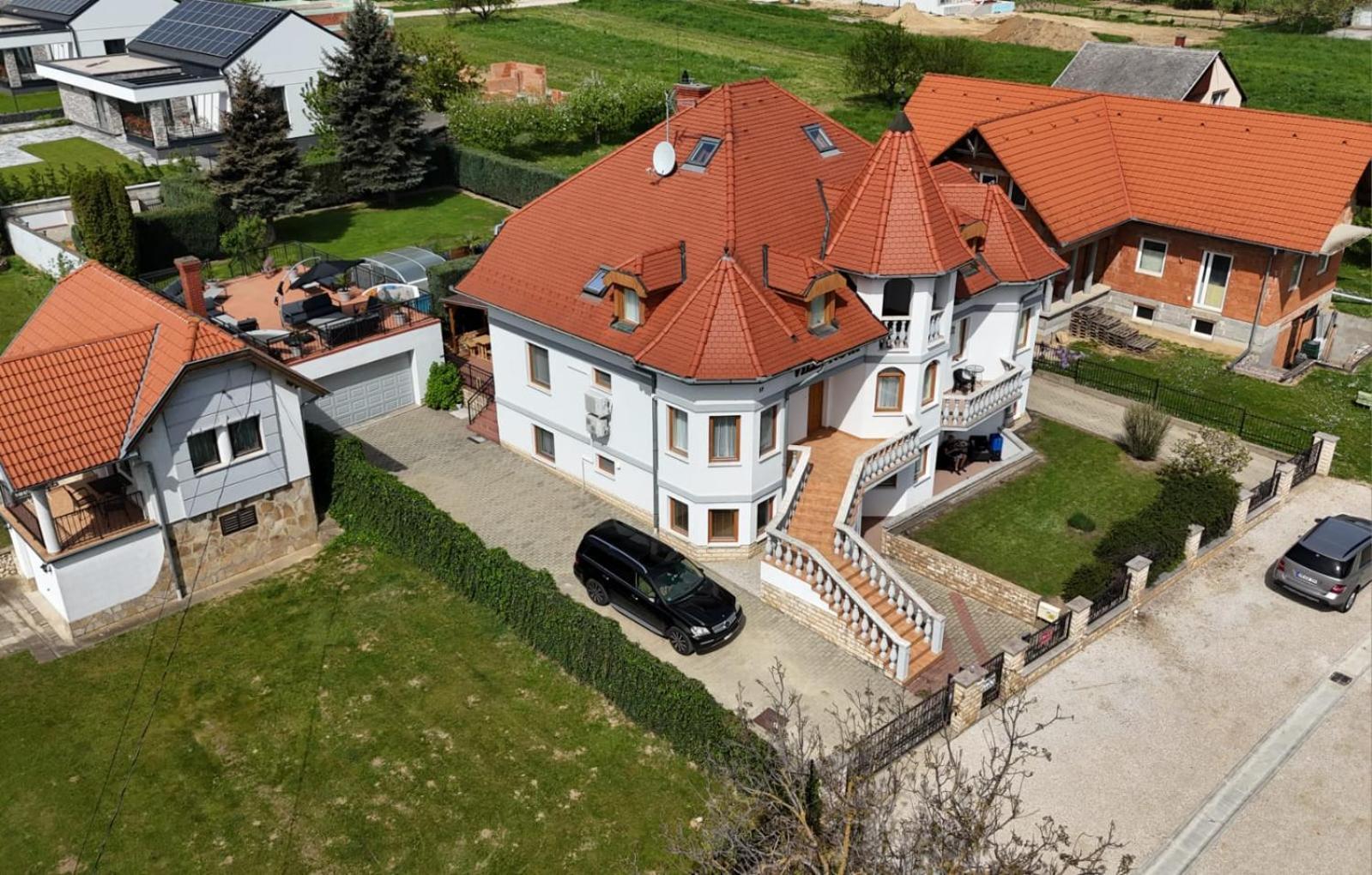 Villa Nova Hévíz Exteriör bild