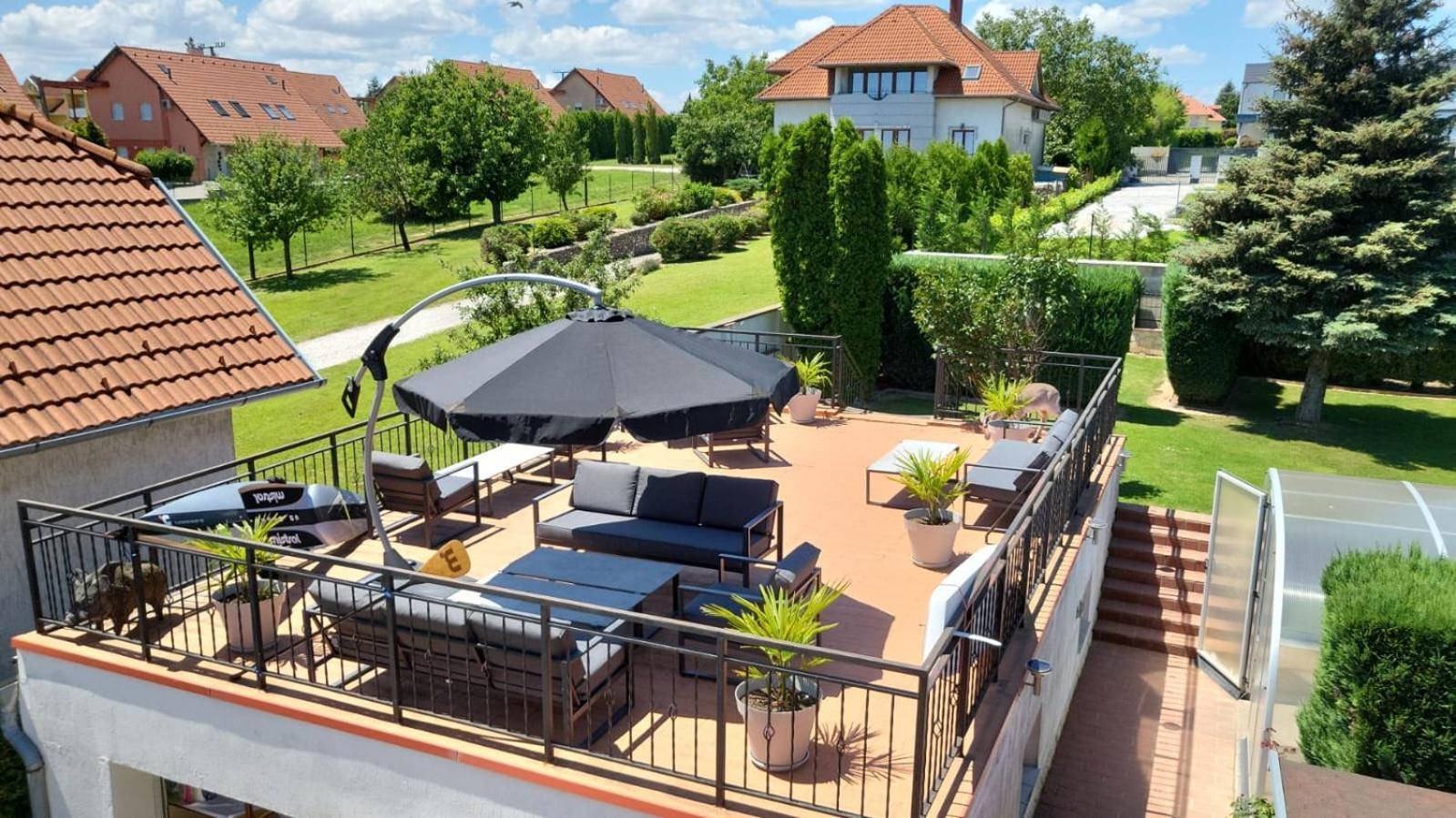 Villa Nova Hévíz Exteriör bild